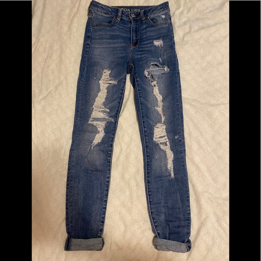 AMERICAN EAGLE SKINNY JEANS